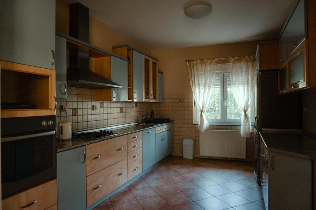 Holiday Home Rozic - Villa With Private Seasonal Heated Pool Μόσταρ Εξωτερικό φωτογραφία
